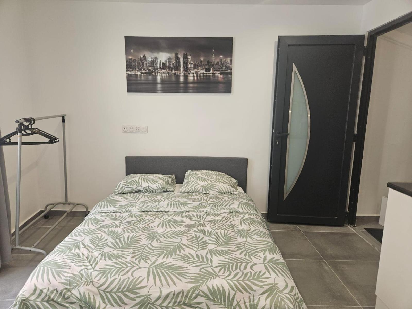 2 Studio Cosy Wifi A Meulan Exterior photo